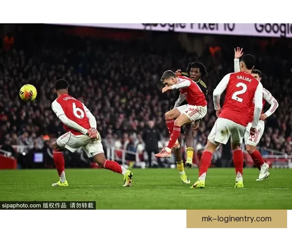 阿森纳崩盘13天丢2冠 塔帅44岁失误难掩4冠王梦碎